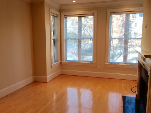 Washington Apartment: 1640 16th Street, NW