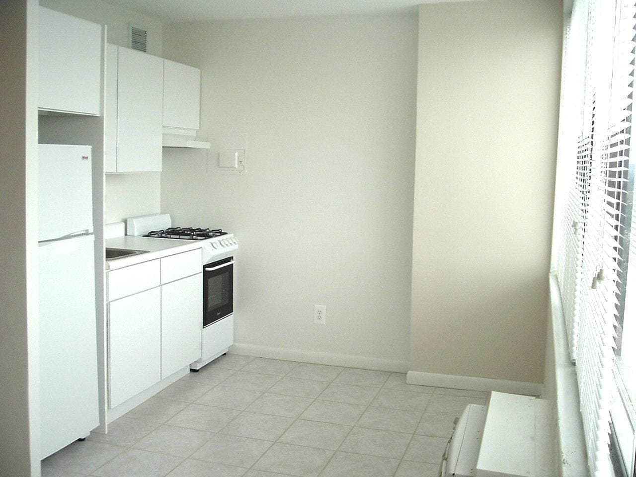 Washington Apartment: 3300 16th Street, NW