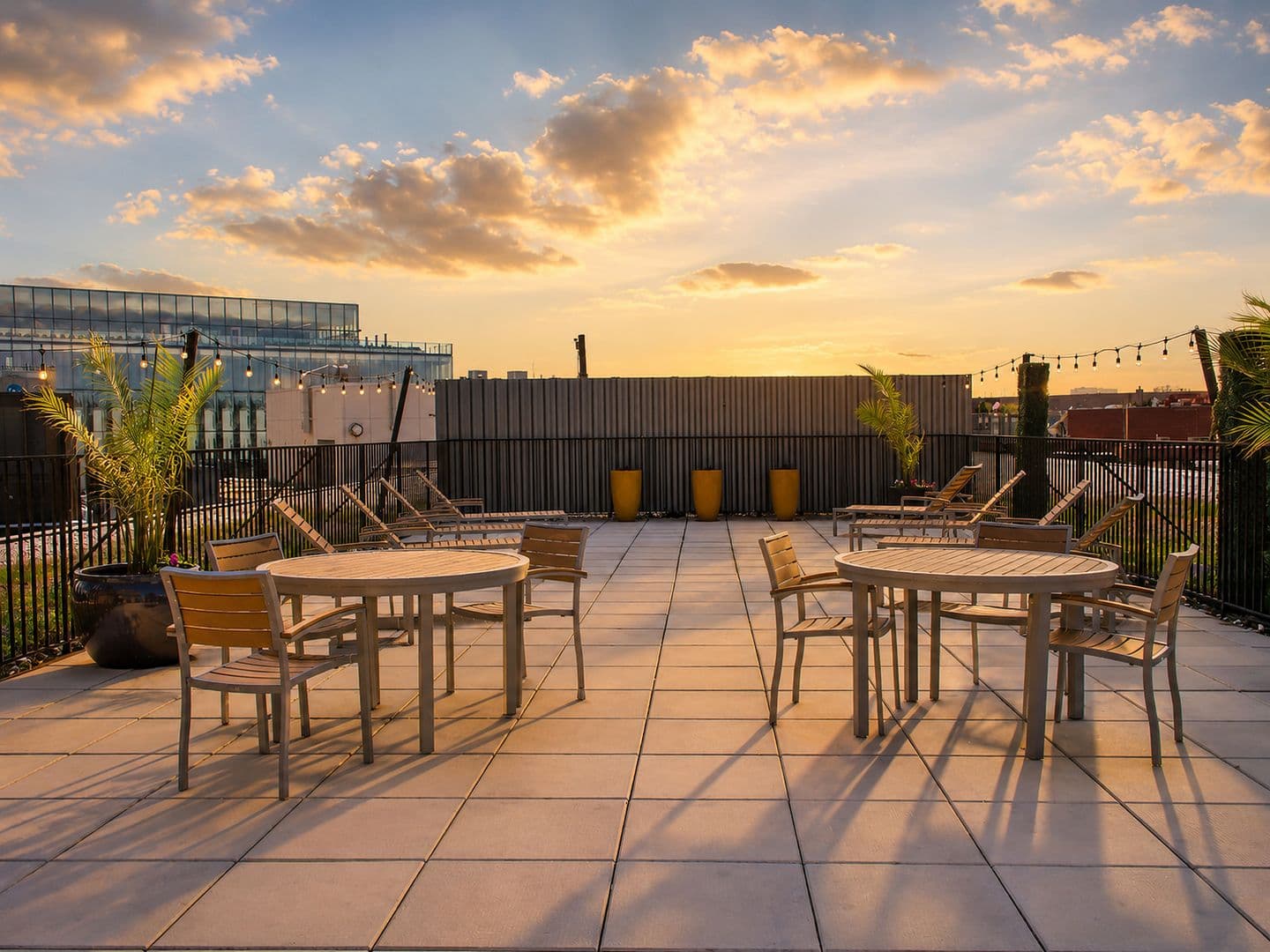 Washington Apartment: 1255 New Hampshire Avenue