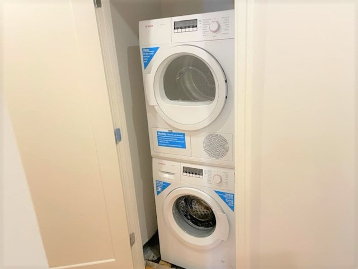 Washington Apartment: 1355 17th Street, NW