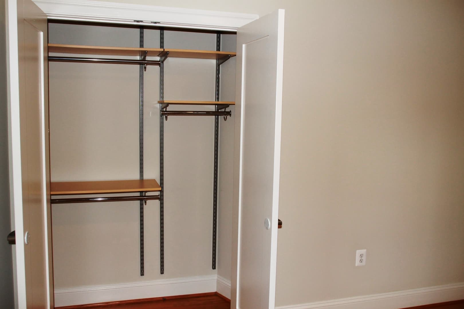 Washington Apartment: 2110 19th Street, NW