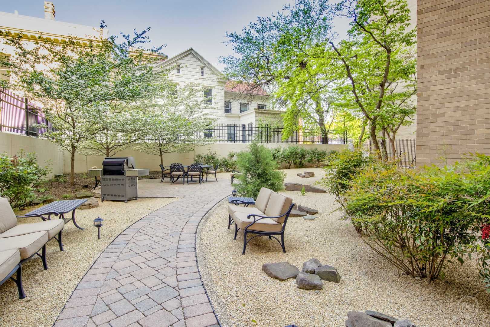 Washington Apartment: 3300 16th Street, NW