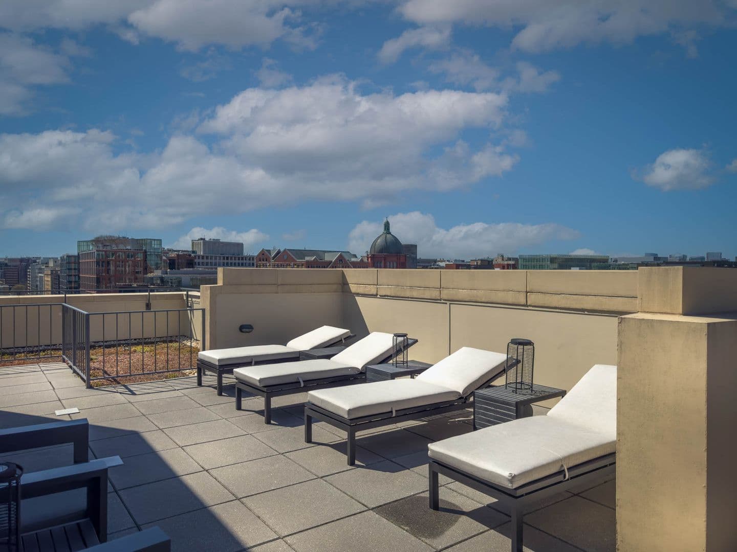 Washington Apartment: 1355 17th Street, NW