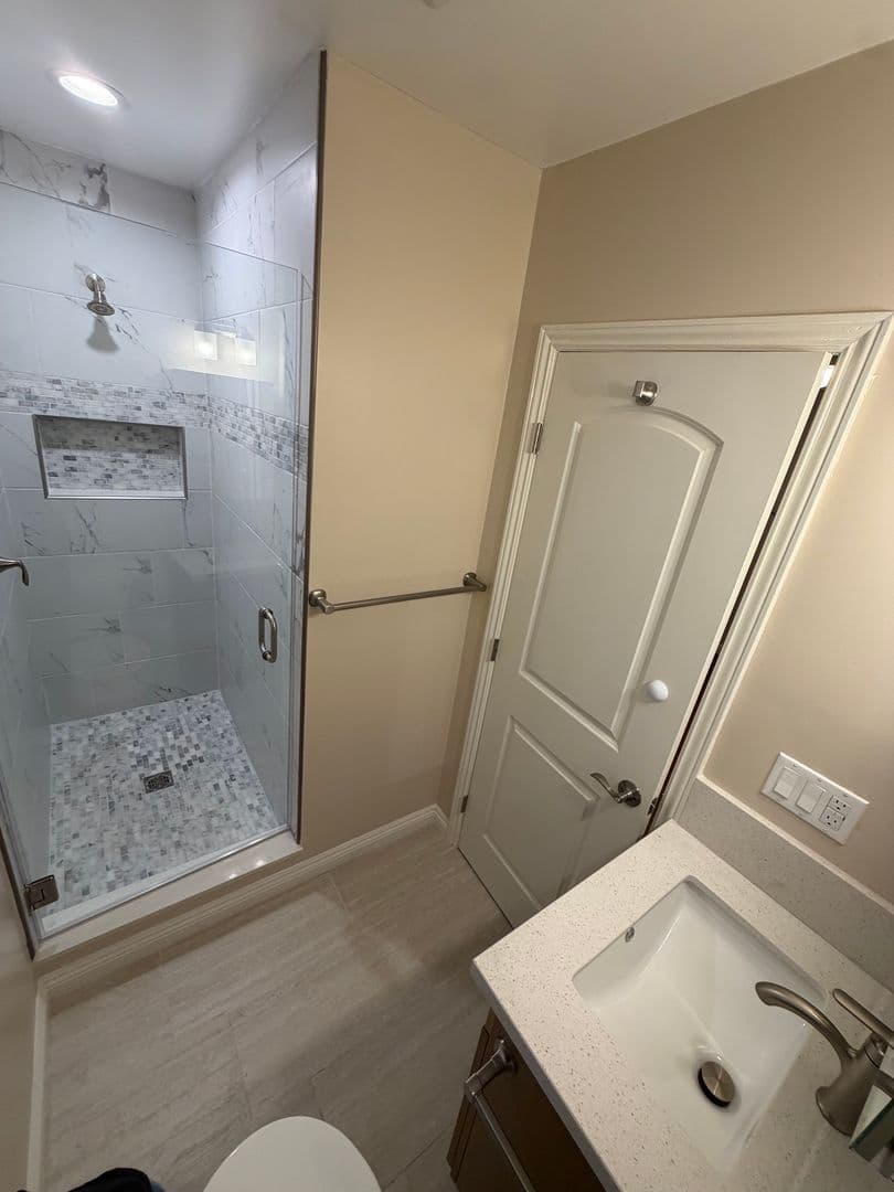 Pasadena Apartment: 1624 E. Washington Blvd.