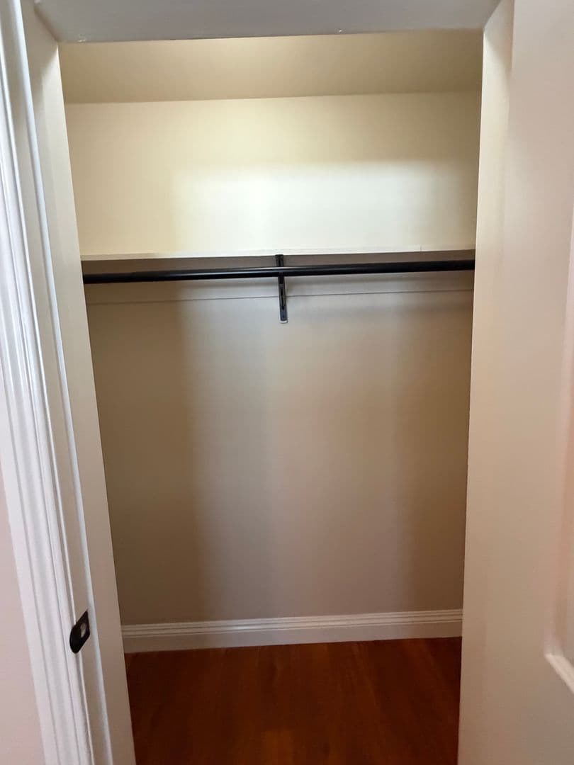 Monrovia Apartment: 116 Violet Ave.