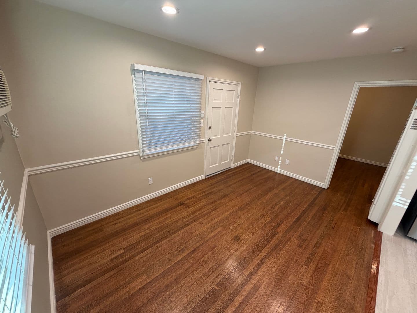 Pasadena Apartment: 1624 E. Washington Blvd.