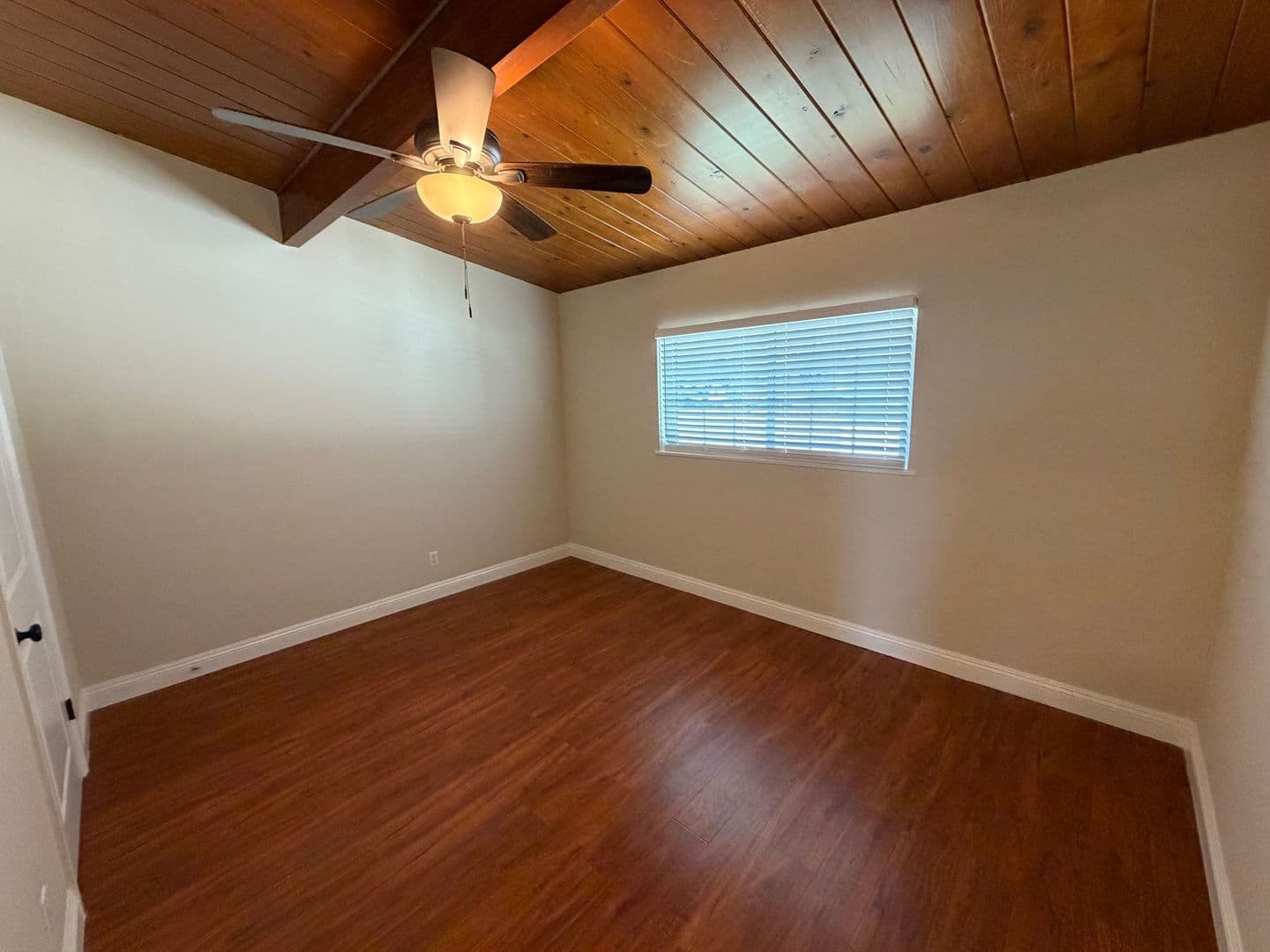 Monrovia Apartment: 116 Violet Ave.