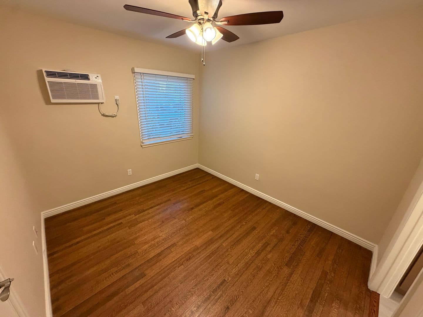 Pasadena Apartment: 1624 E. Washington Blvd.