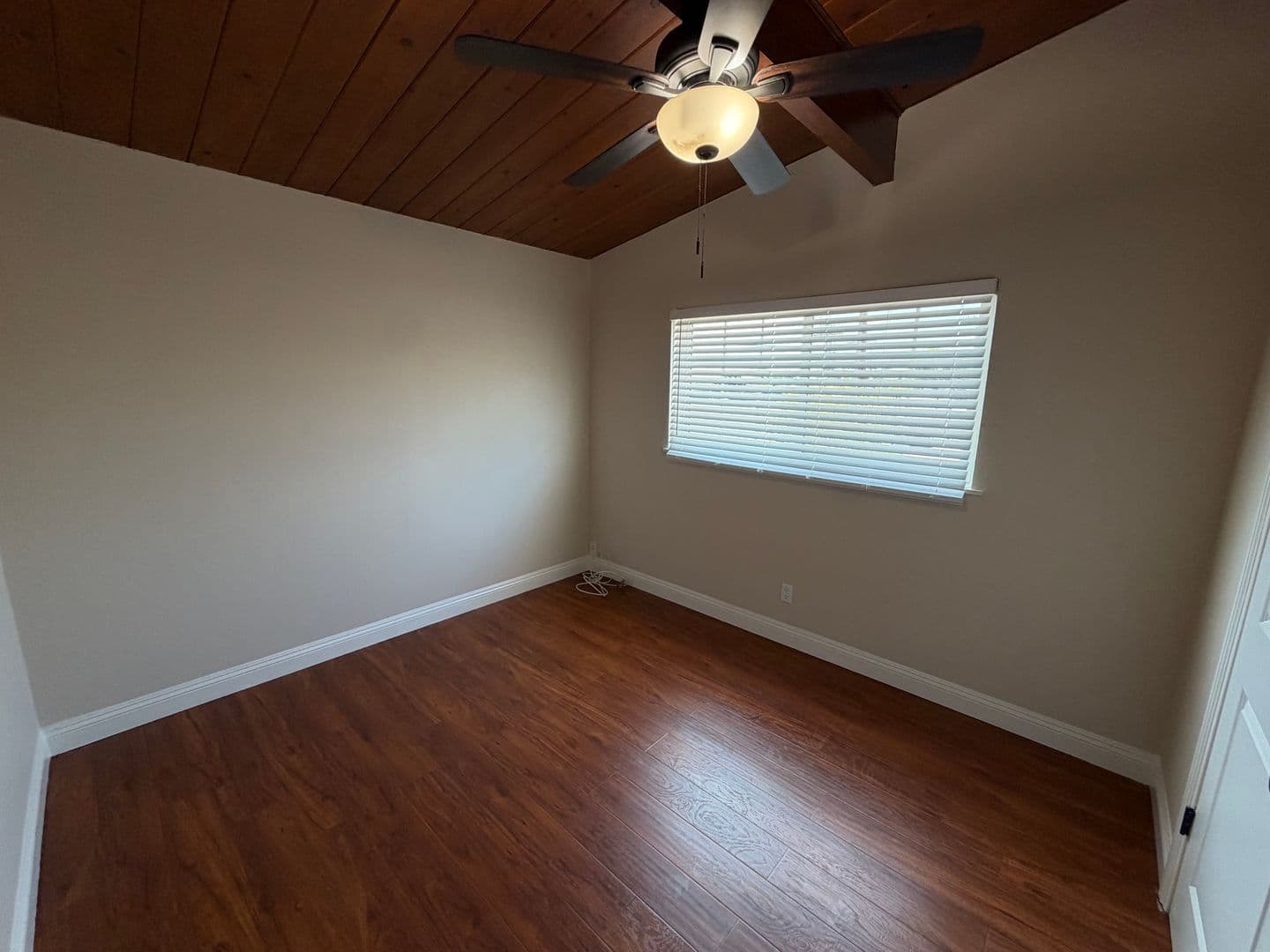 Monrovia Apartment: 116 Violet Ave.