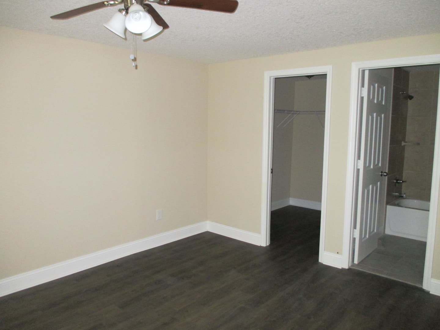 Jacksonville House: 2218 Lamee Ave