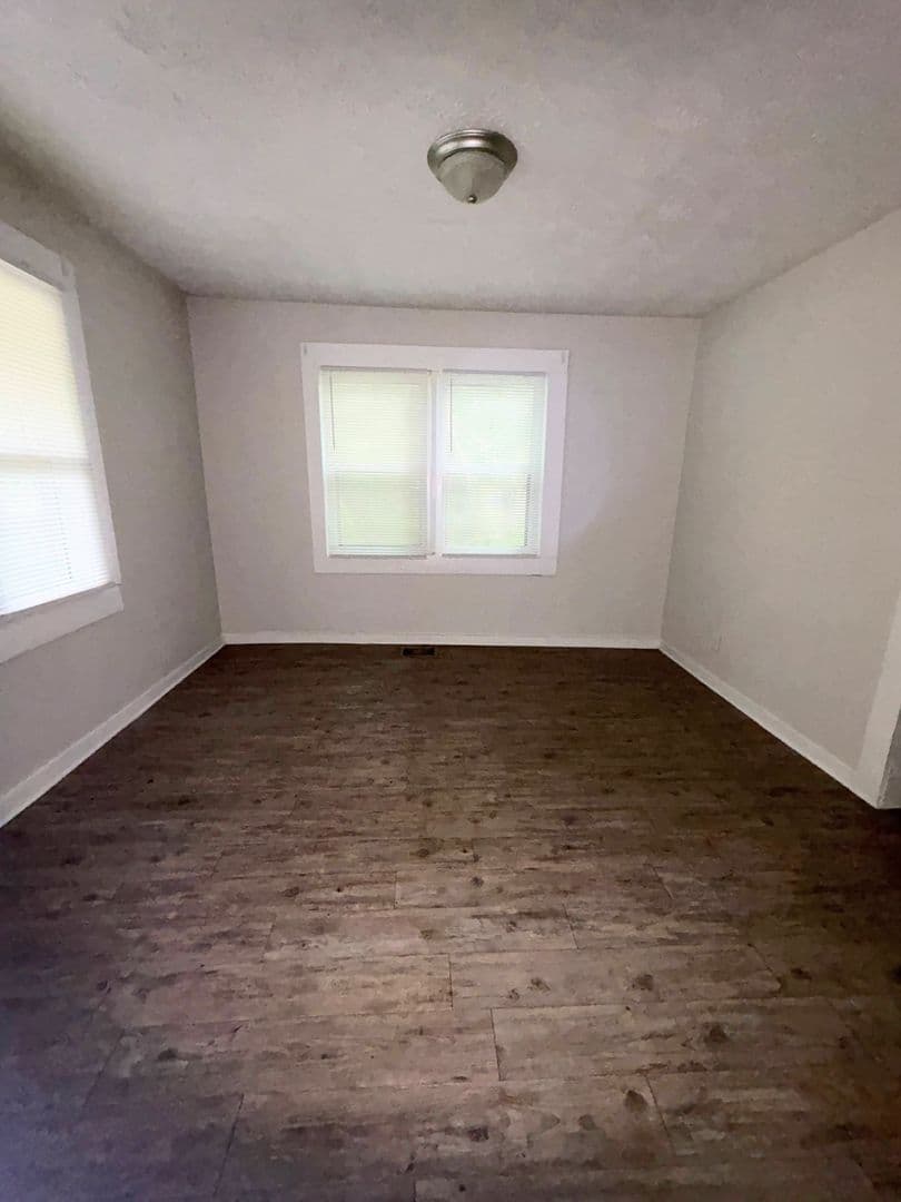Jacksonville House: 5779 SW Carver Circle