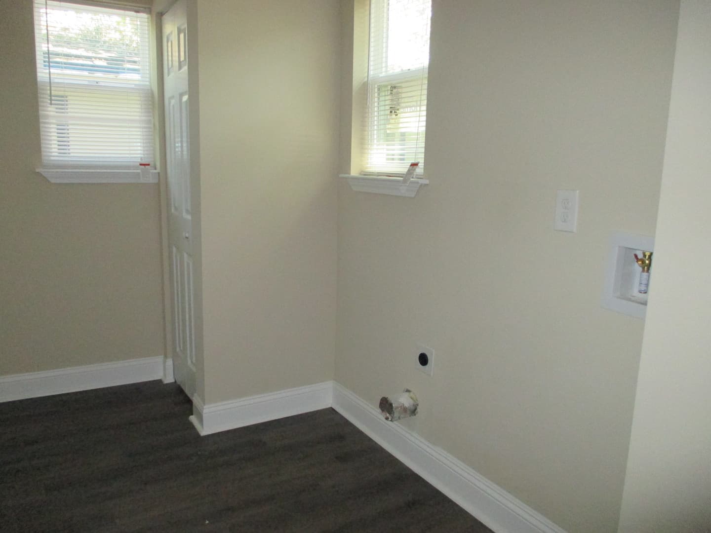 Jacksonville House: 2218 Lamee Ave