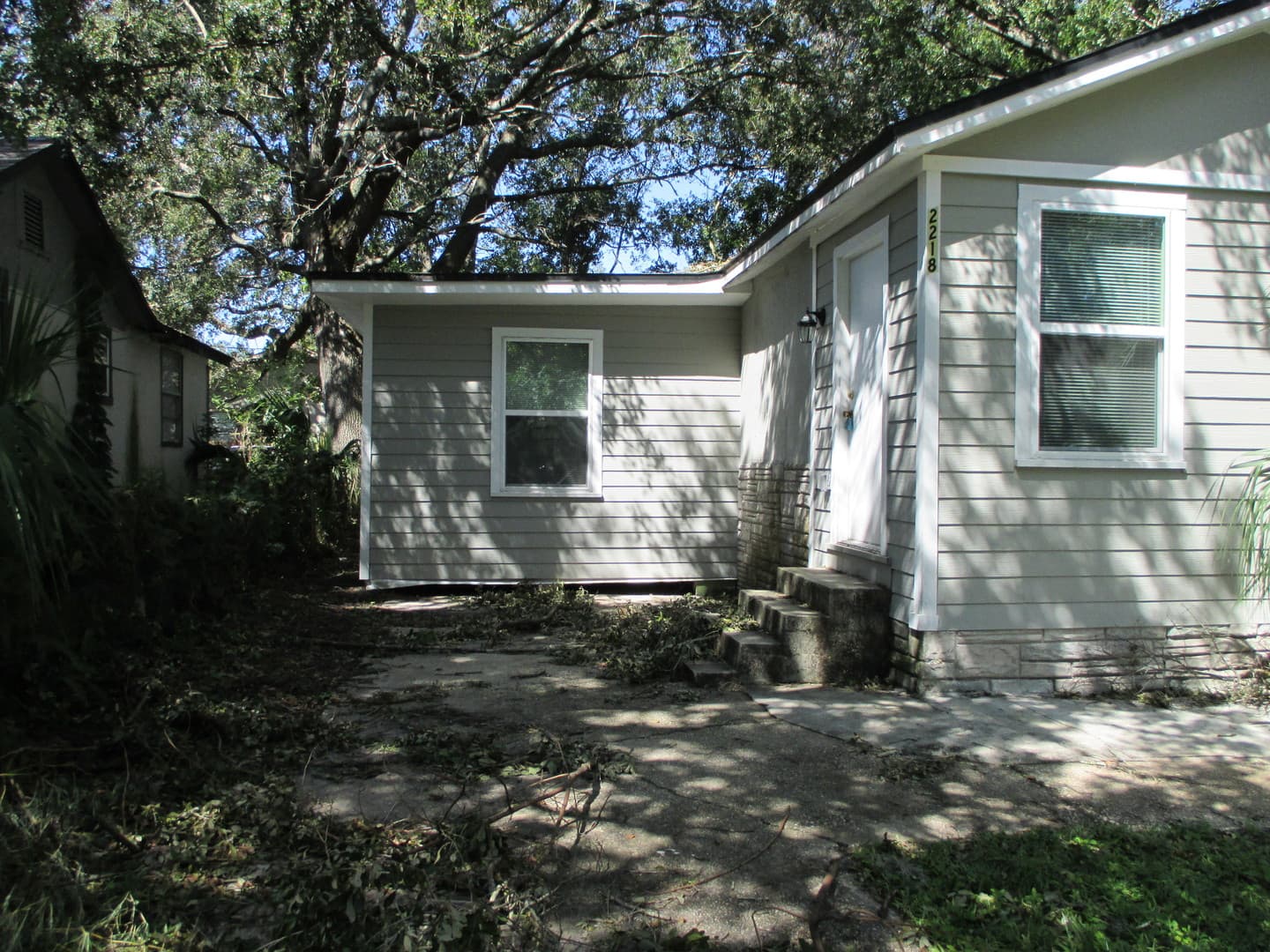 Jacksonville House: 2218 Lamee Ave