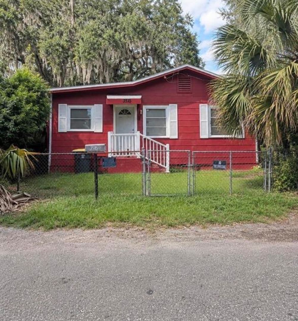 Jacksonville House: 3515 N Laura Street