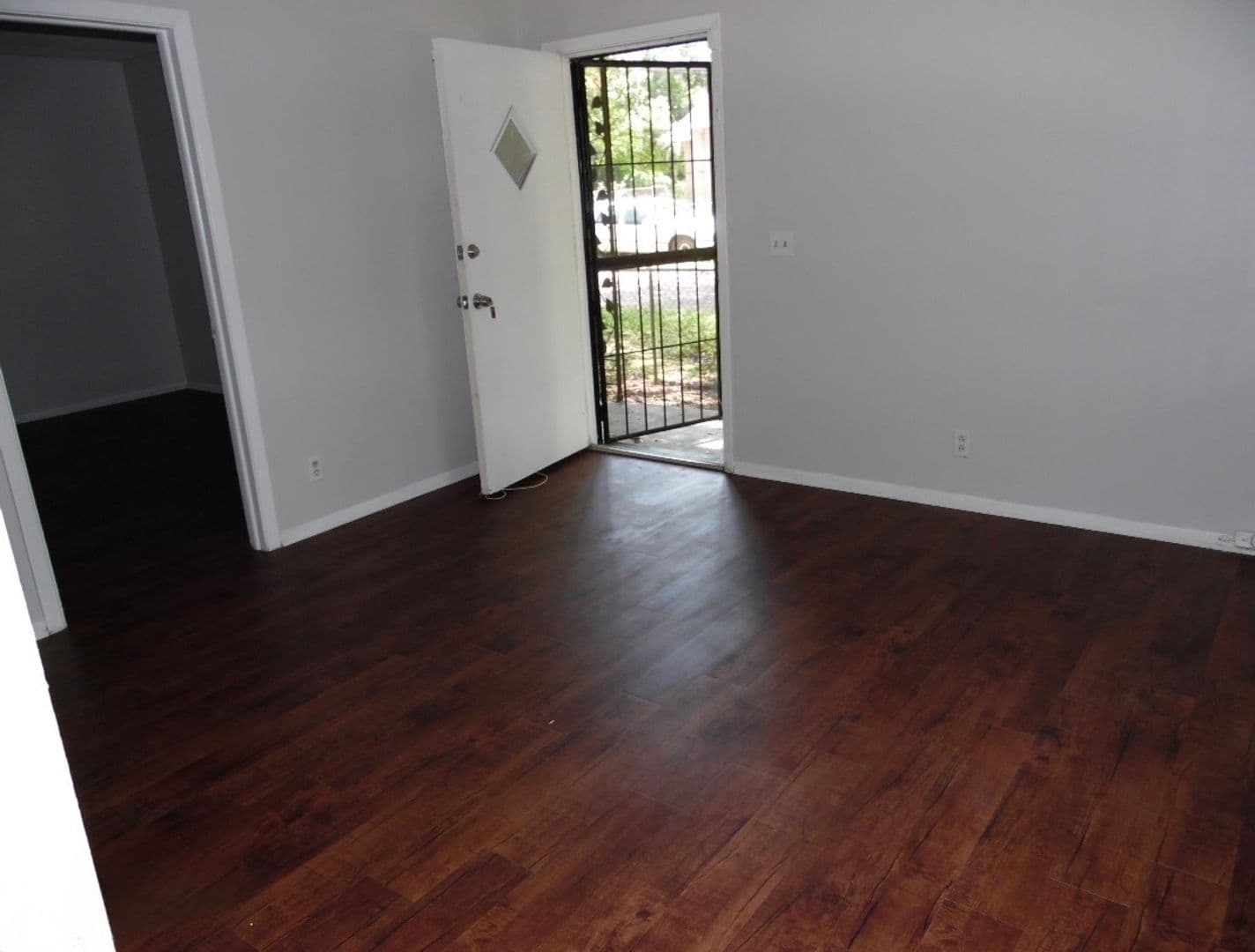 Jacksonville House: 1930 W 6TH Street A
