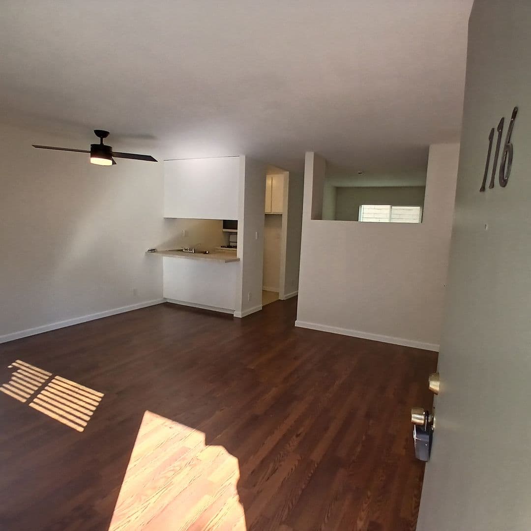 Studio City Apartment: 10944 Bluffside Drive