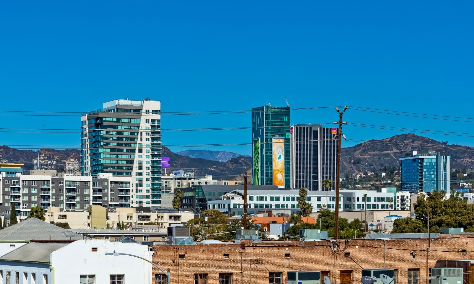 Los Angeles Apartment: 1025 Wilcox Avenue