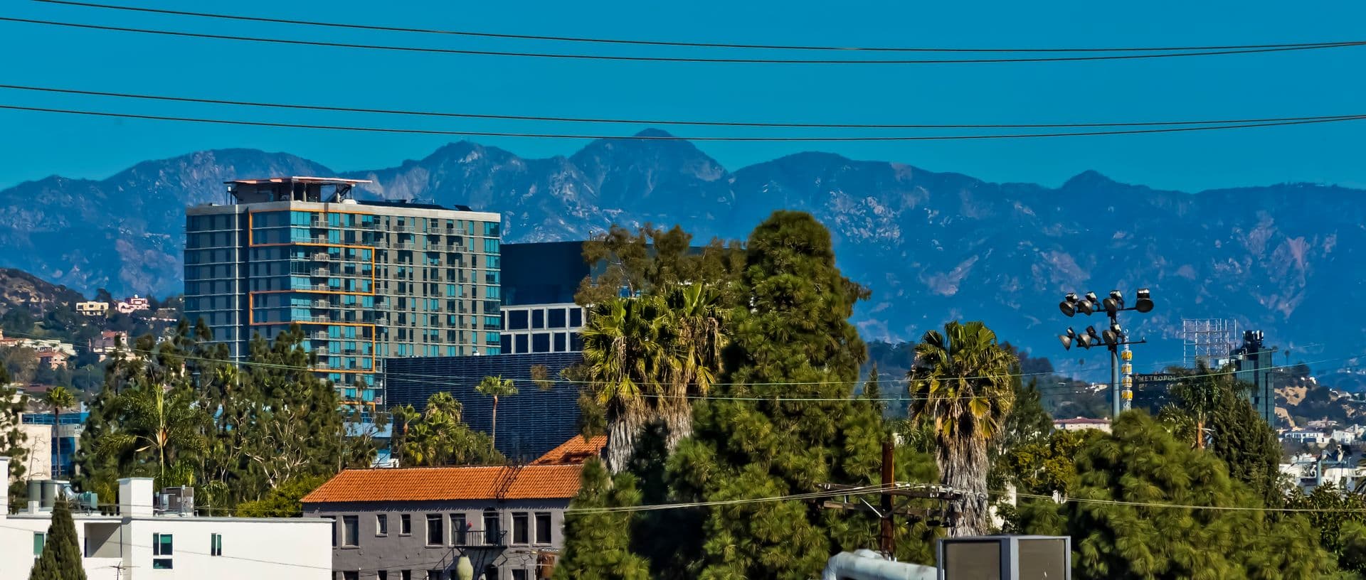 Los Angeles Apartment: 1025 Wilcox Avenue