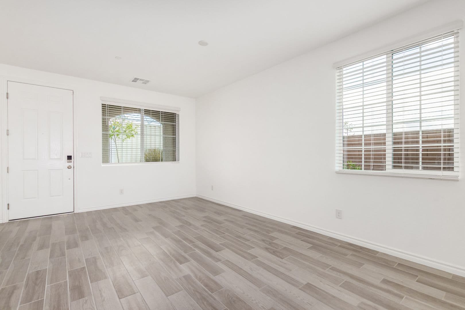 LAS VEGAS House: 20 BARBARA LN #116