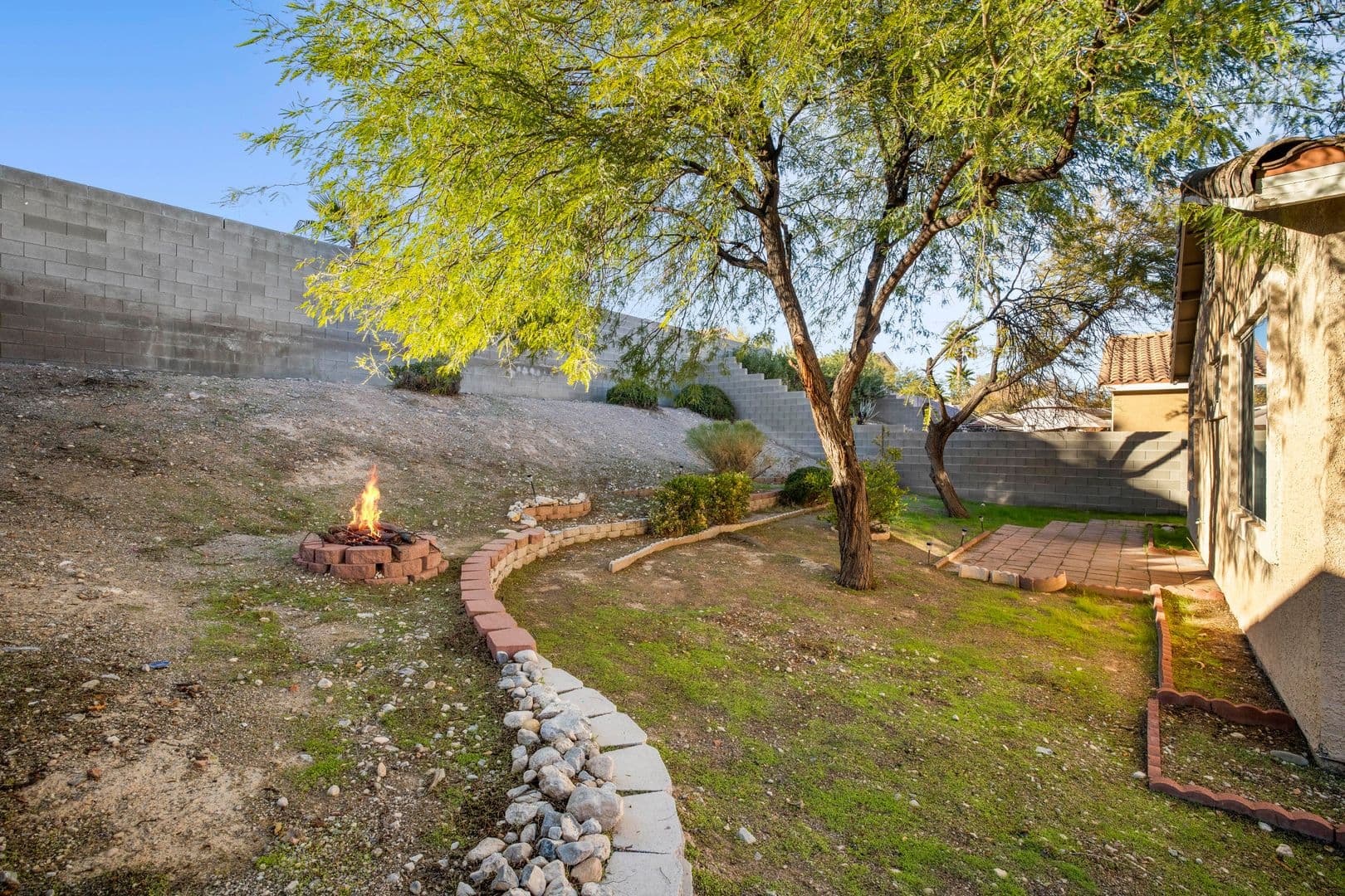 LAS VEGAS House: 413 MAGNOLIA ARBOR ST