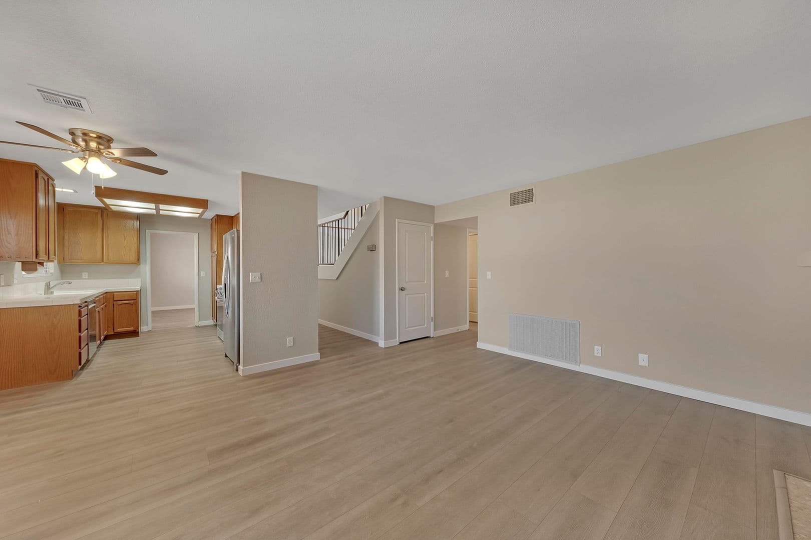 HENDERSON House: 3158 LAUREL AVE
