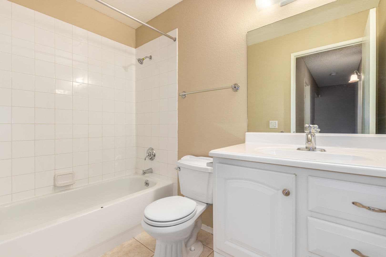 LAS VEGAS House: 616 JONATHAN GLEN WAY