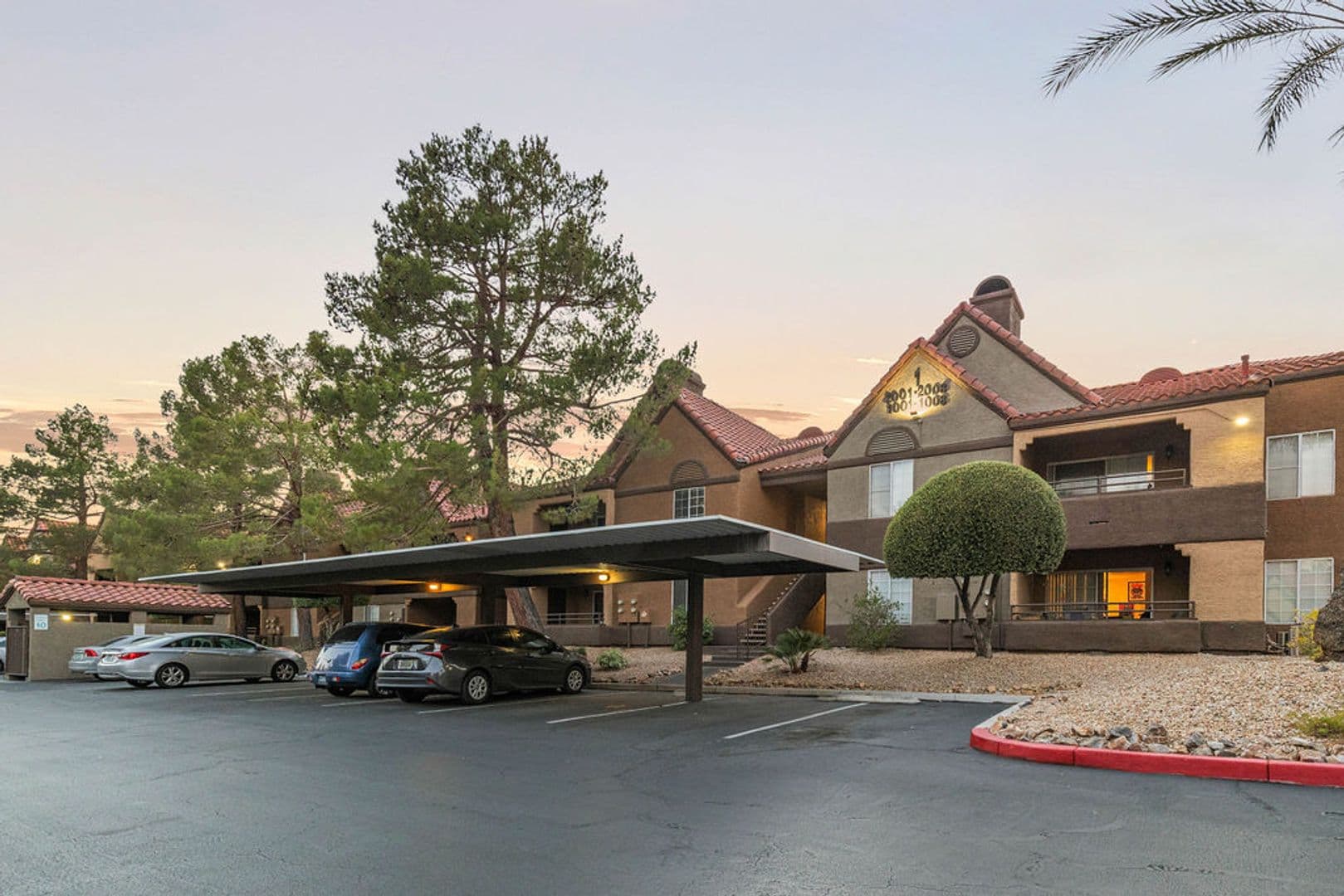 Las Vegas Condo: 2200 S Fort Apache # 2004