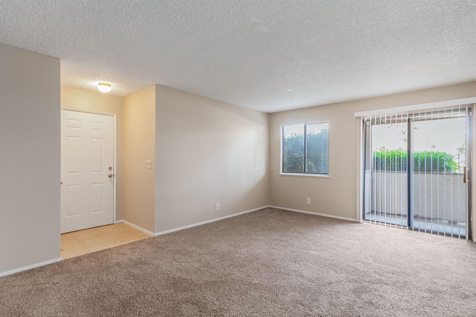 LAS VEGAS House: 3701 SNORKEL CR #2