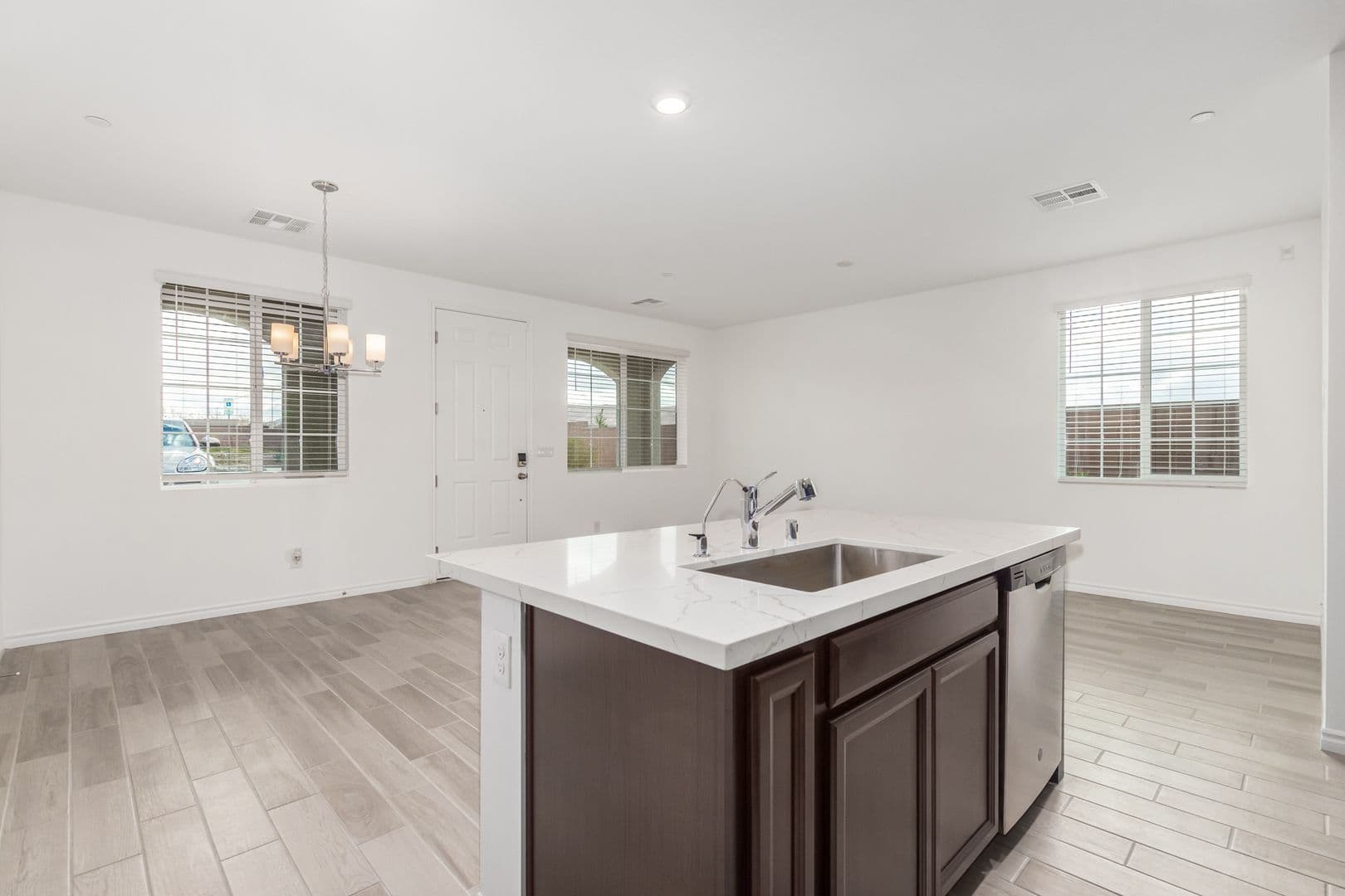 LAS VEGAS House: 20 BARBARA LN #116