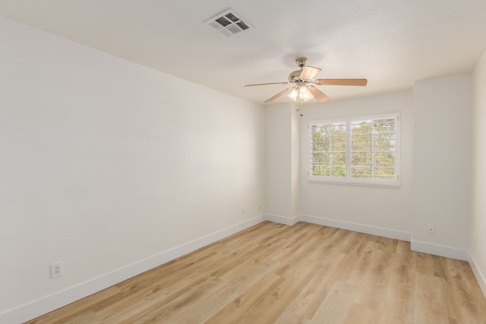LAS VEGAS House: 861 Vegas Valley Dr