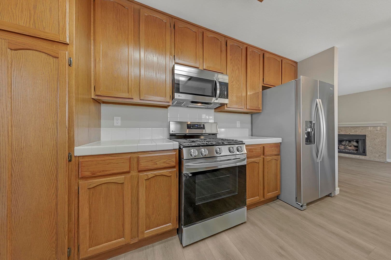 HENDERSON House: 3158 LAUREL AVE