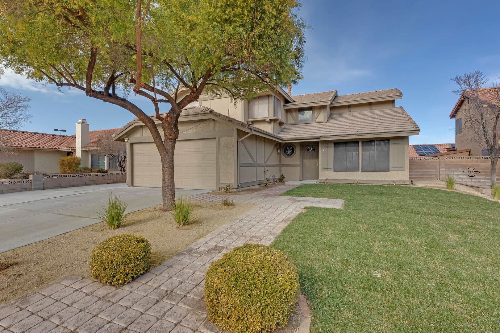 HENDERSON House: 3158 LAUREL AVE