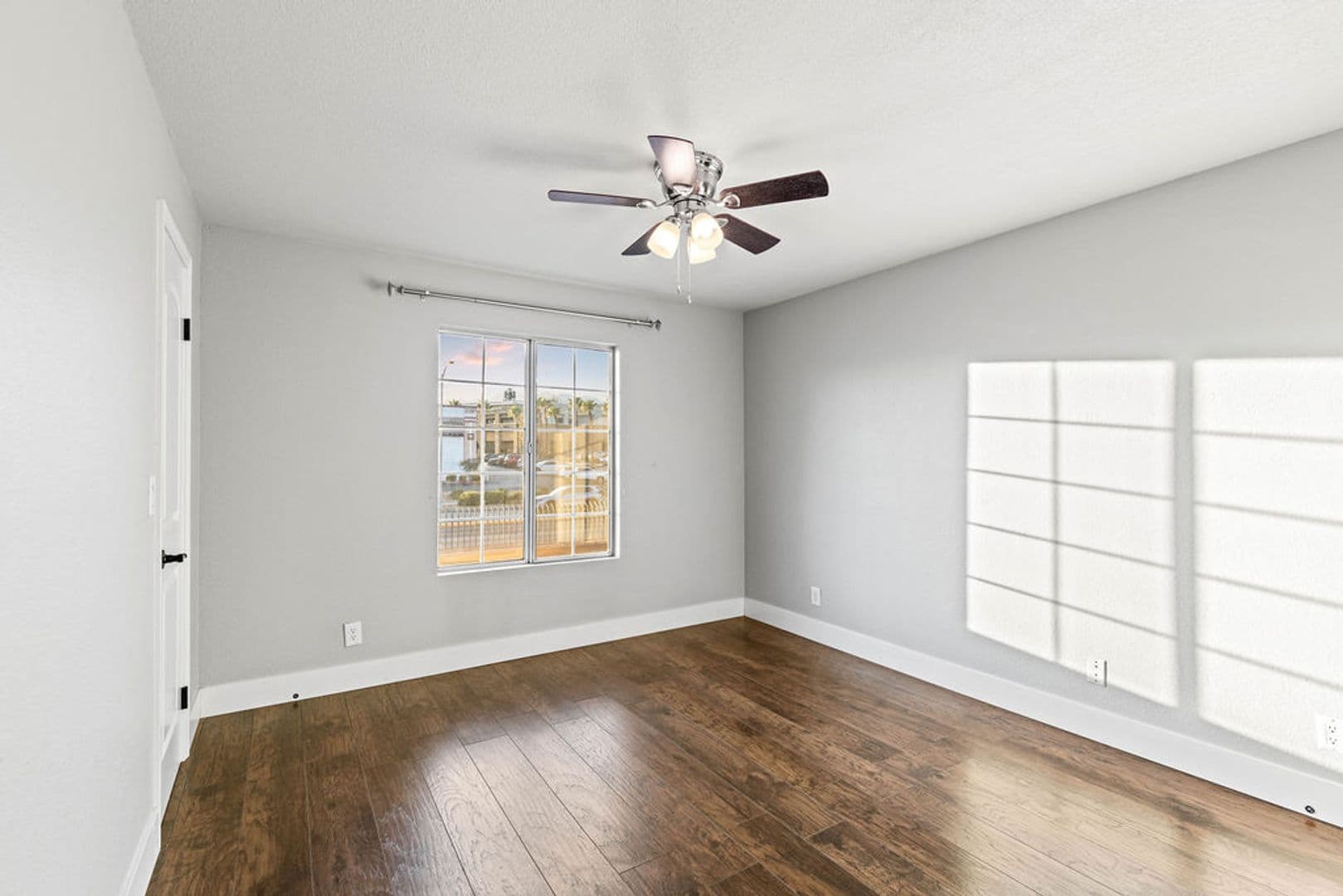 Las Vegas Condo: 2200 S Fort Apache # 2004