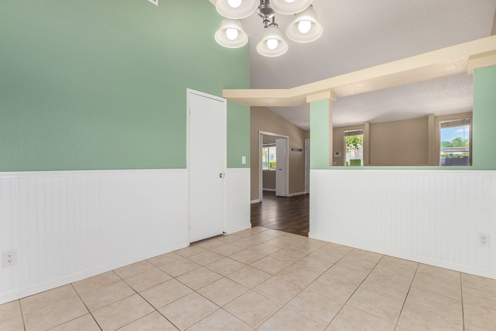 LAS VEGAS House: 616 JONATHAN GLEN WAY