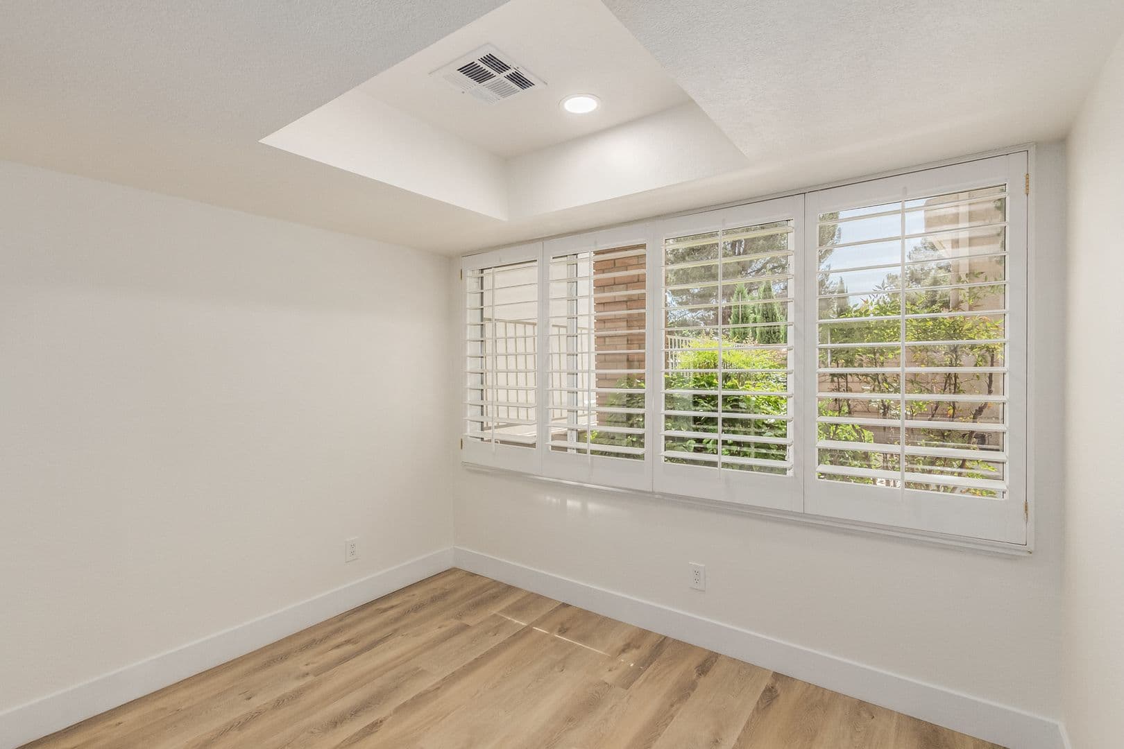 LAS VEGAS House: 861 Vegas Valley Dr