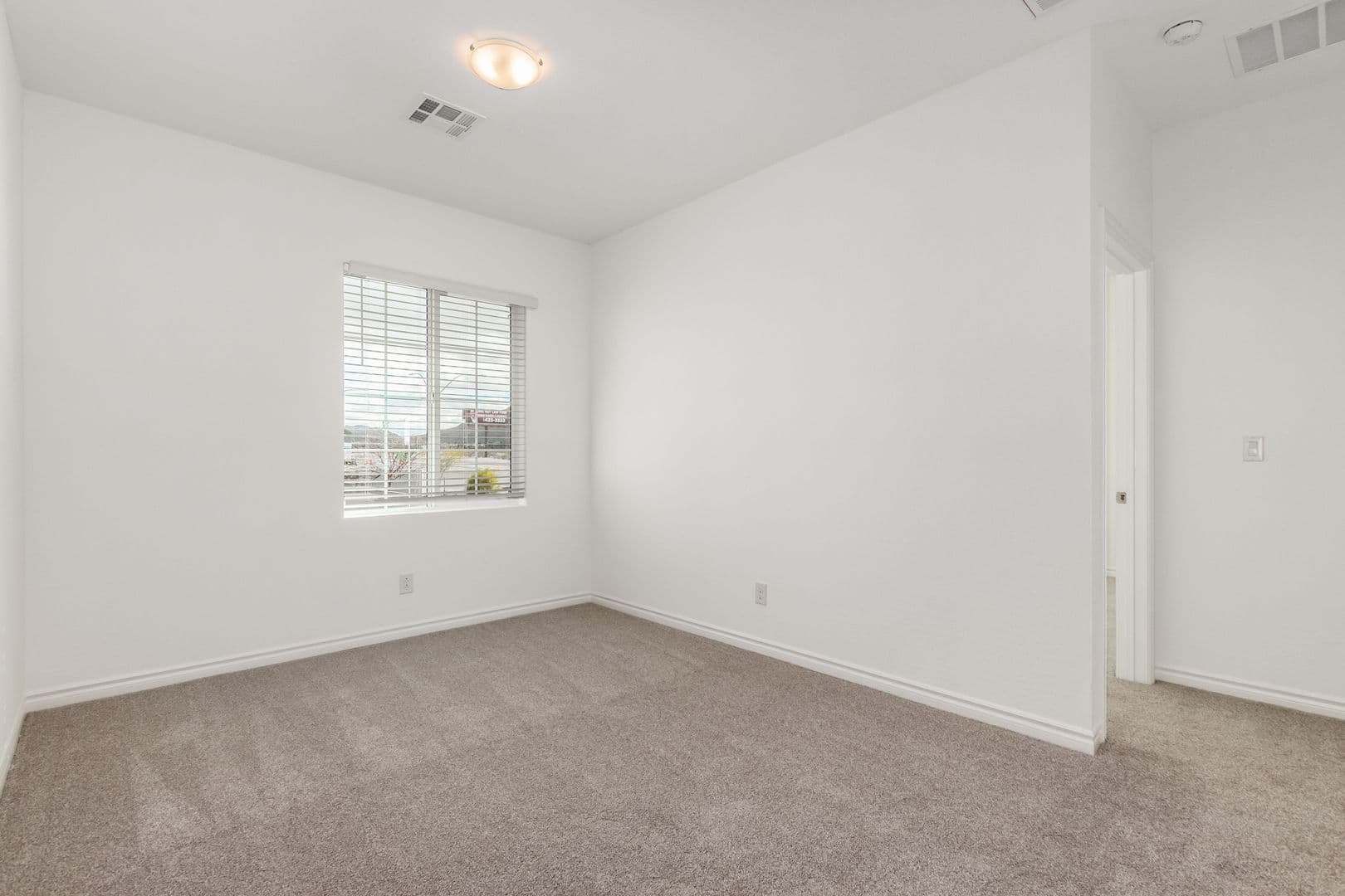 LAS VEGAS House: 20 BARBARA LN #116