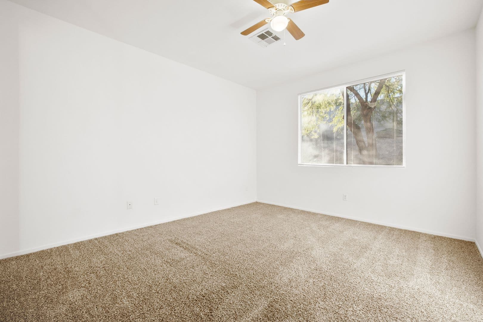 LAS VEGAS House: 413 MAGNOLIA ARBOR ST