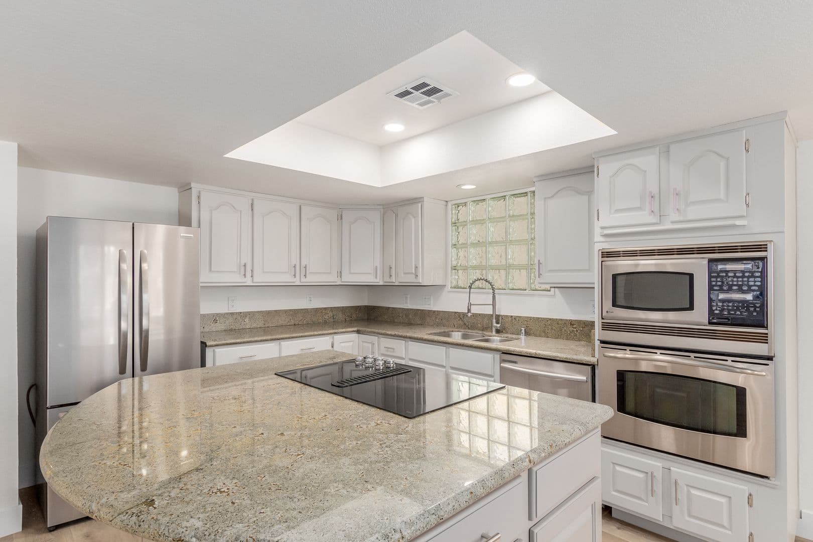 LAS VEGAS House: 861 Vegas Valley Dr