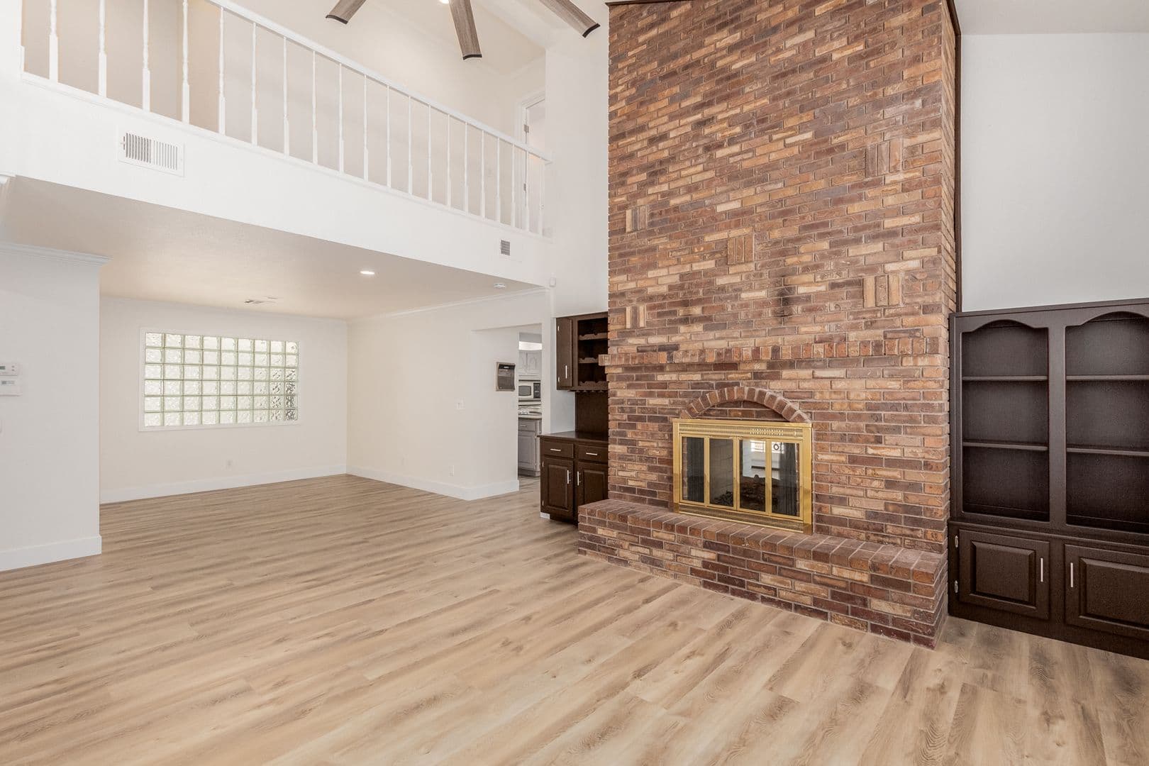 LAS VEGAS House: 861 Vegas Valley Dr