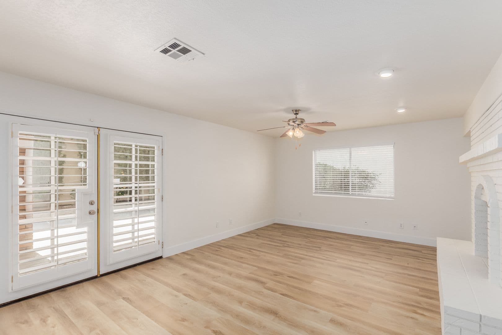 LAS VEGAS House: 861 Vegas Valley Dr