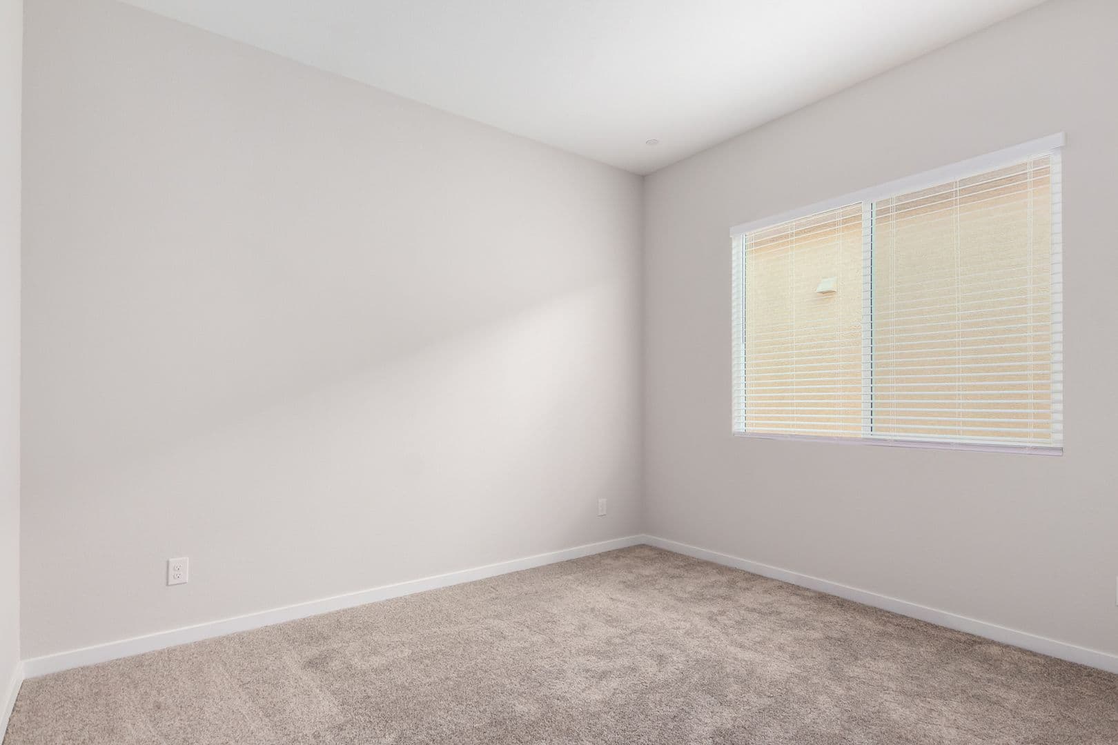 HENDERSON House: 844 PURSER ST