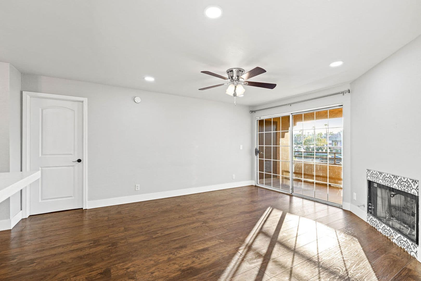 Las Vegas Condo: 2200 S Fort Apache # 2004