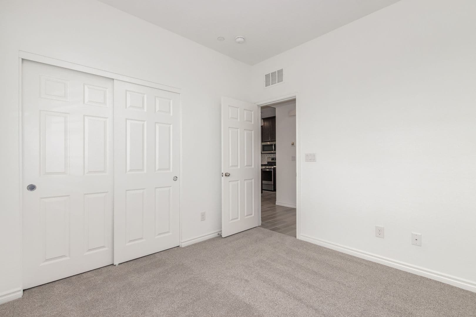 LAS VEGAS House: 20 BARBARA LN #116