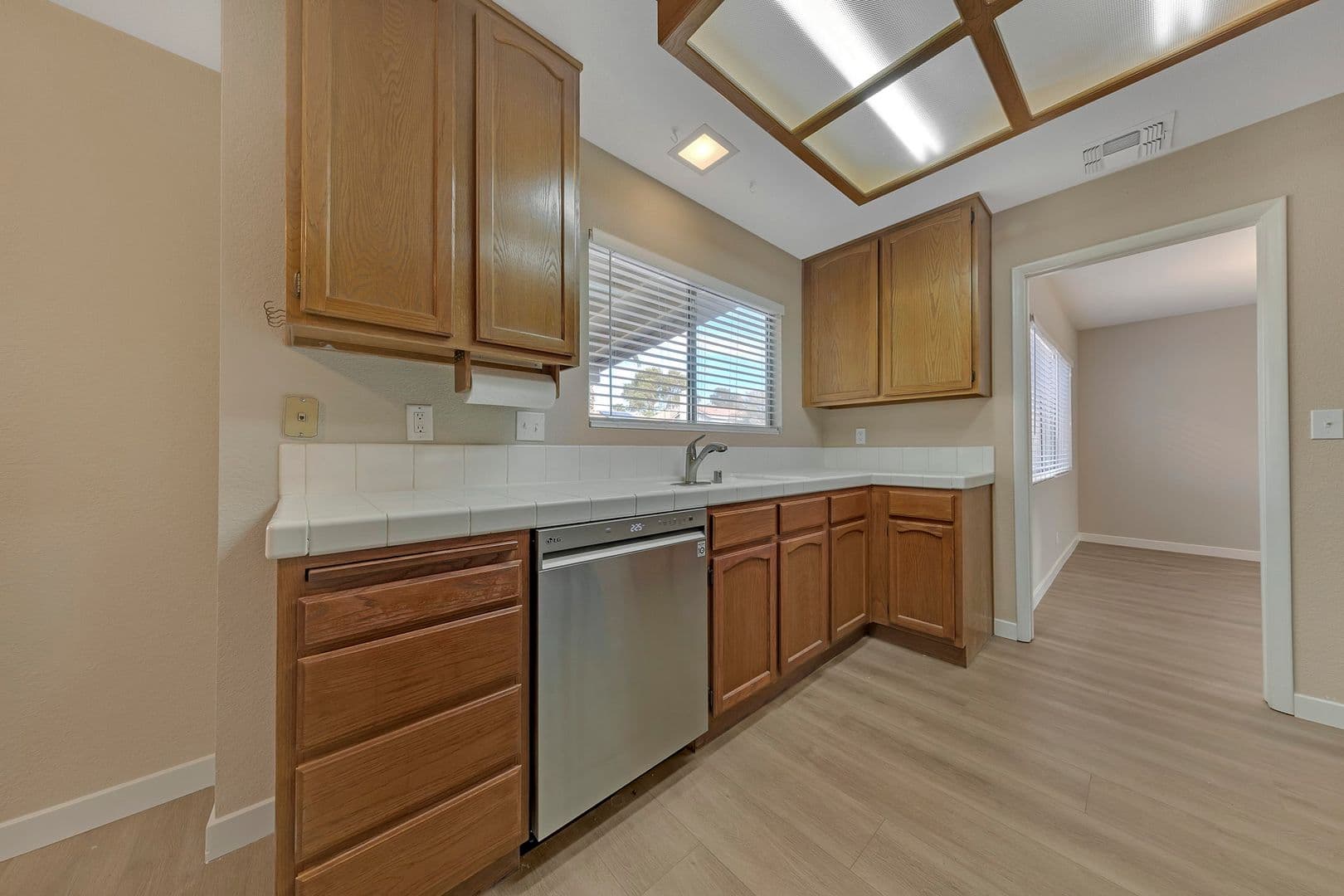 HENDERSON House: 3158 LAUREL AVE