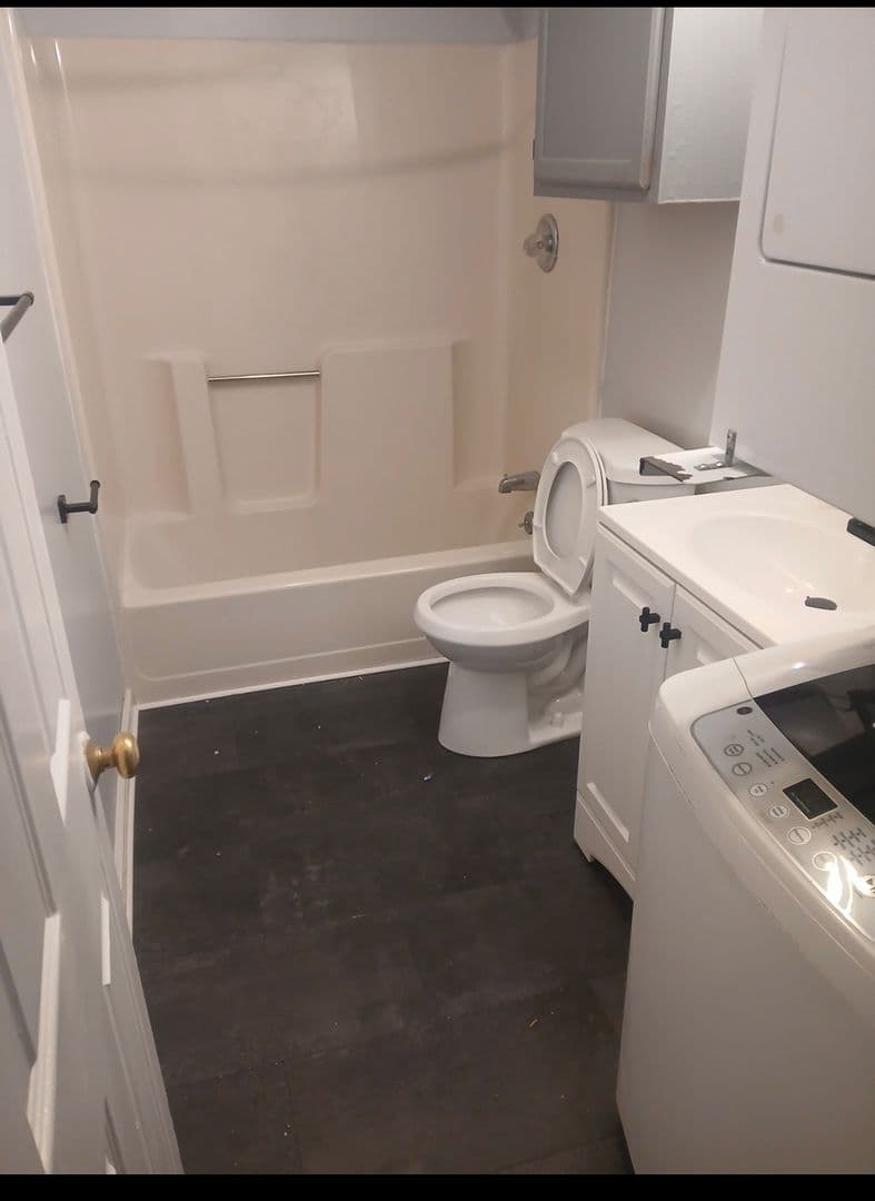 Berwick Apartment: 4 Merriam St.
