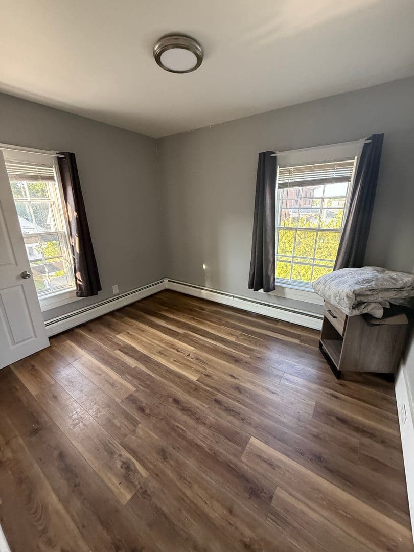 Dover Apartment: 14 Pierce St.