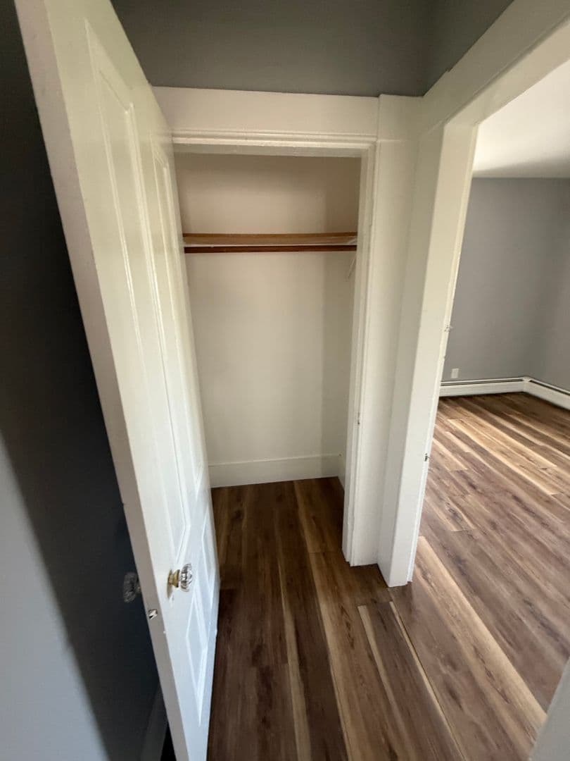 Dover Apartment: 14 Pierce St.