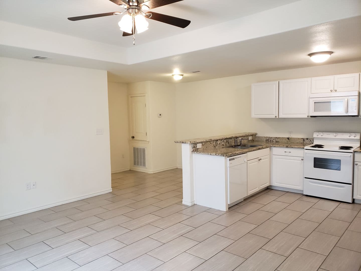 Nederland Apartment: 917 N 20th Street