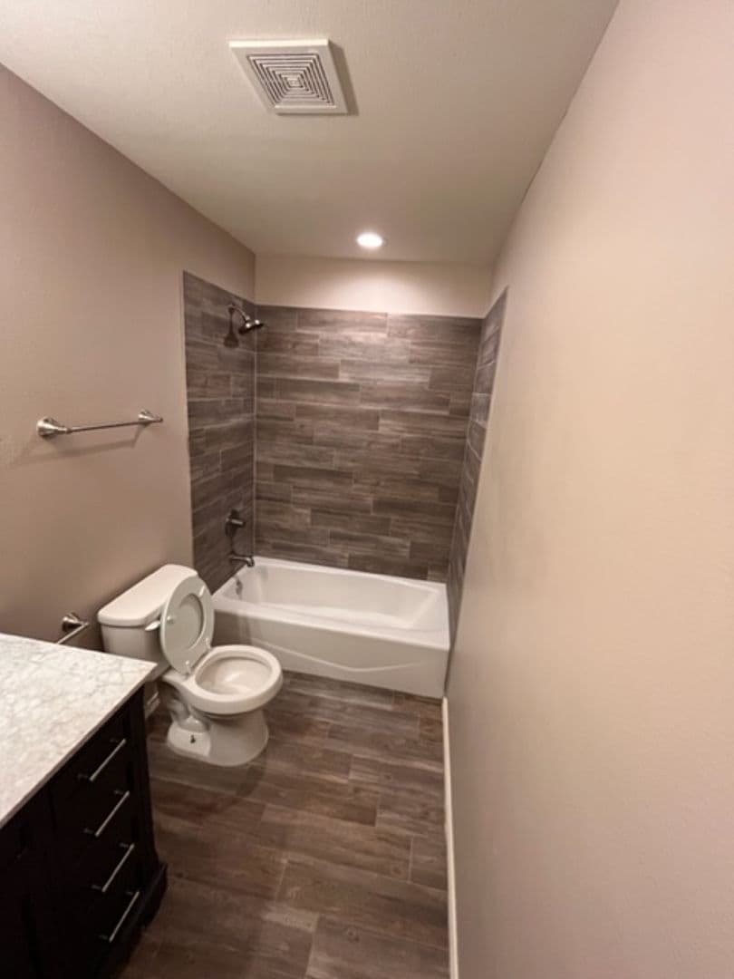 Nederland Apartment: 404 Nederland Ave