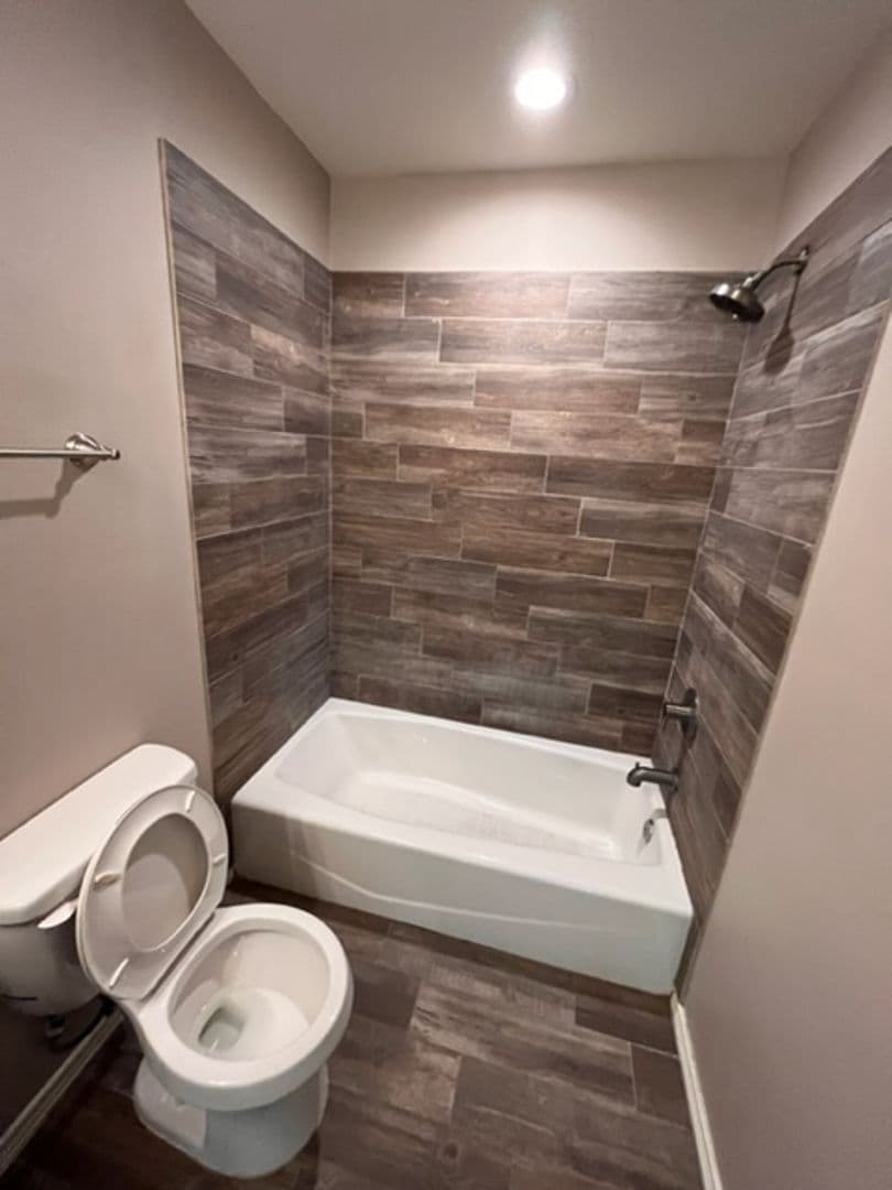 Nederland Apartment: 404 Nederland Ave